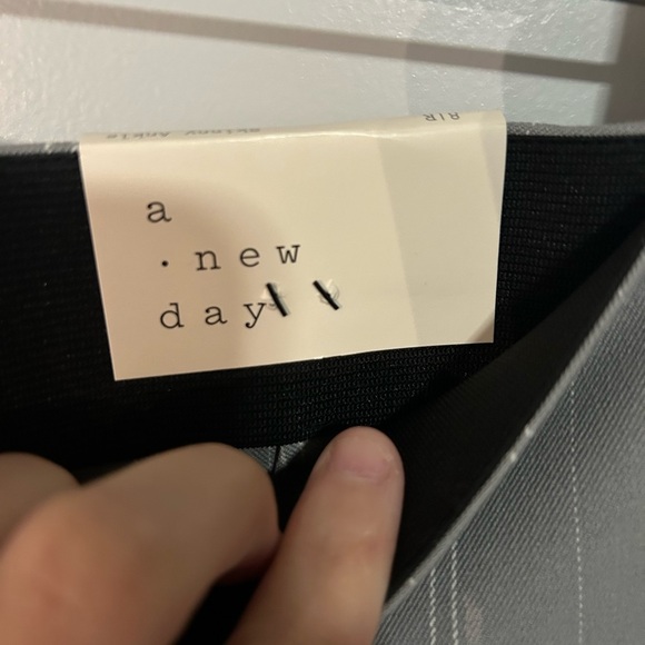 a new day women’s size 8 NWT PANTS - Picture 3 of 6